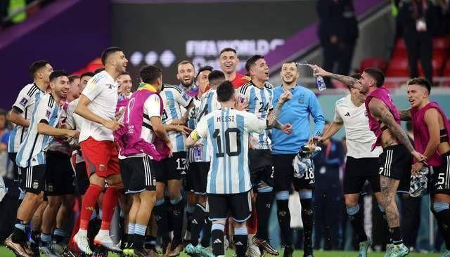 这场比赛阿根廷暴露出来的问题无疑是巨大的